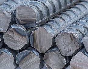 Китай снижает производство стальной арматуры и катанки